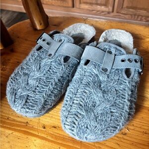 Cozy Knit Slipper Clogs in Heathered Blue Gray